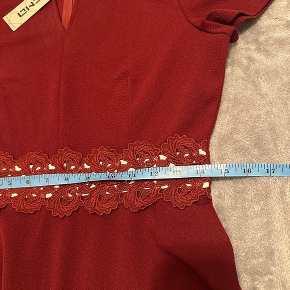 Owin Burgundy Fit & Flare Knee Length Party Dress - NWT - Size M - Picture 11 of 12